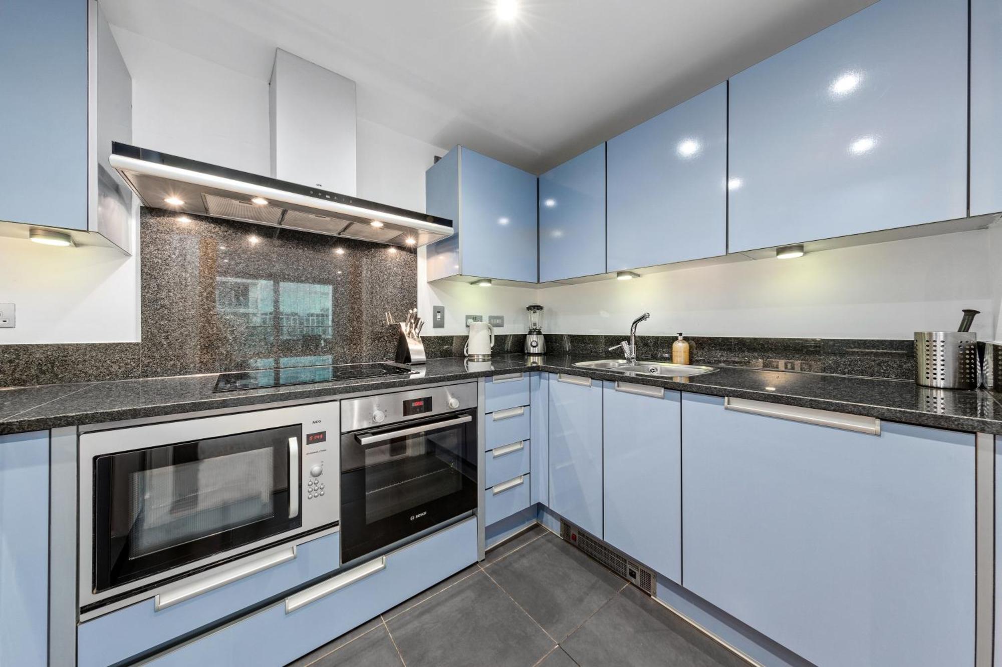 2 Bedroom Us Embassy Eye And Riverside View Panoramic Balcony Apartament *